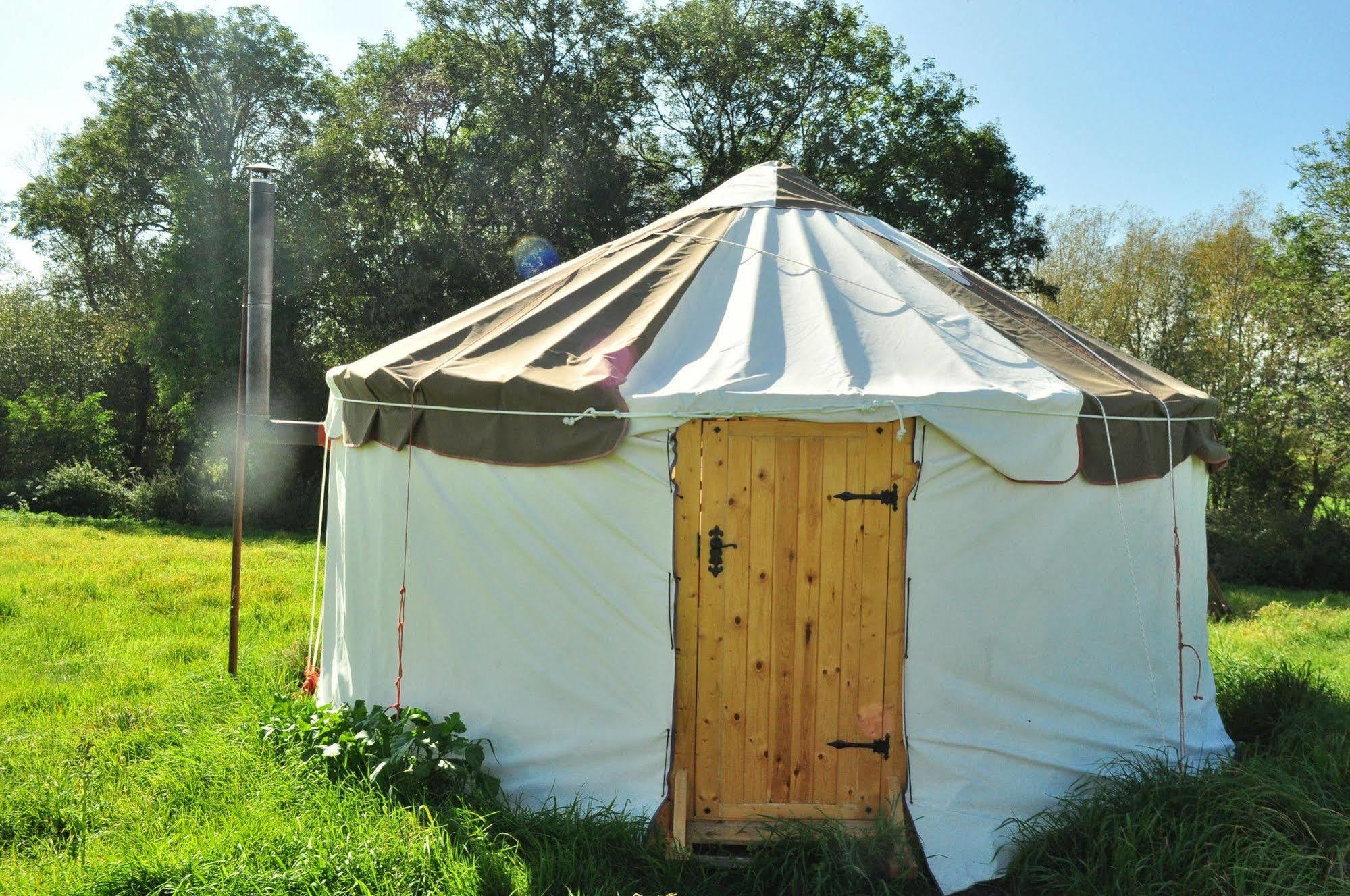 Worcester Glamping Hotel Bagian luar foto