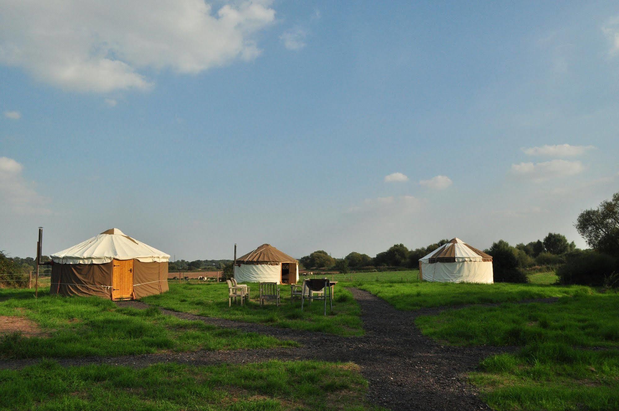 Worcester Glamping Hotel Bagian luar foto