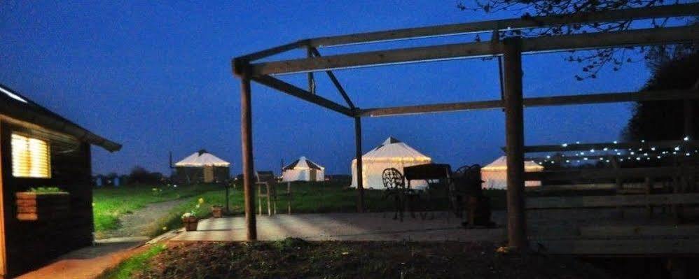 Worcester Glamping Hotel Bagian luar foto